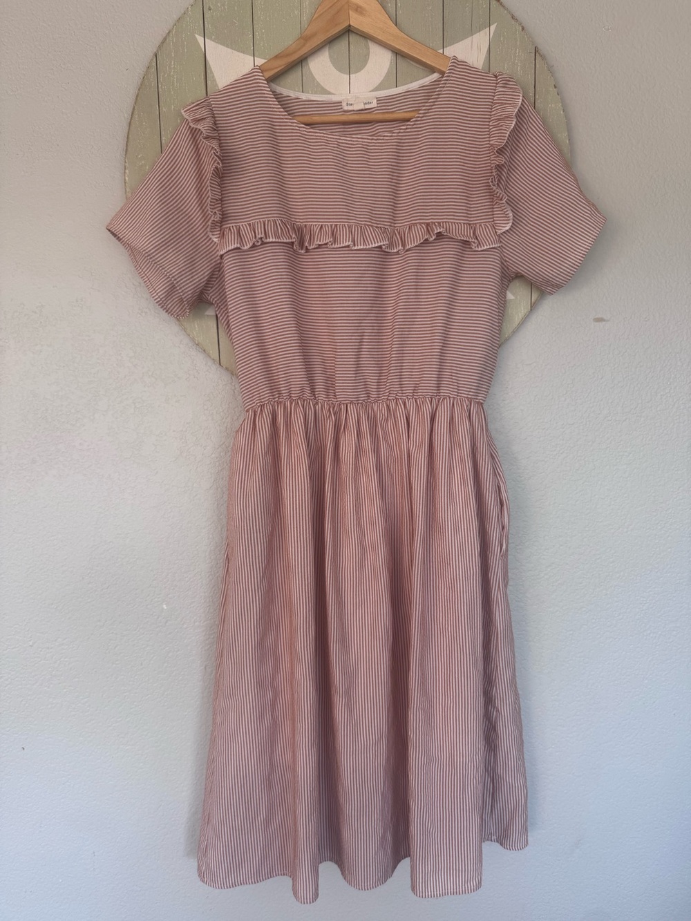 Womens medium dress ruffle  with pockets